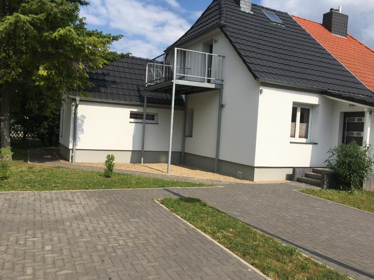 Ferienhaus Am Geiseltalsee Mit Sauna Braunsbedra Exterior photo